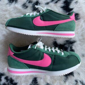 Womens Nike Cortez green/pink size 8